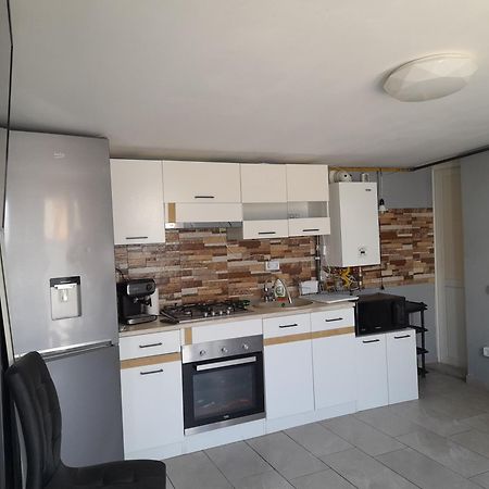 דירות קלוז'-נאפוקה Garsoniera Sic Zona Terapia Zona Linistita La Casa Cu Parcare מראה חיצוני תמונה