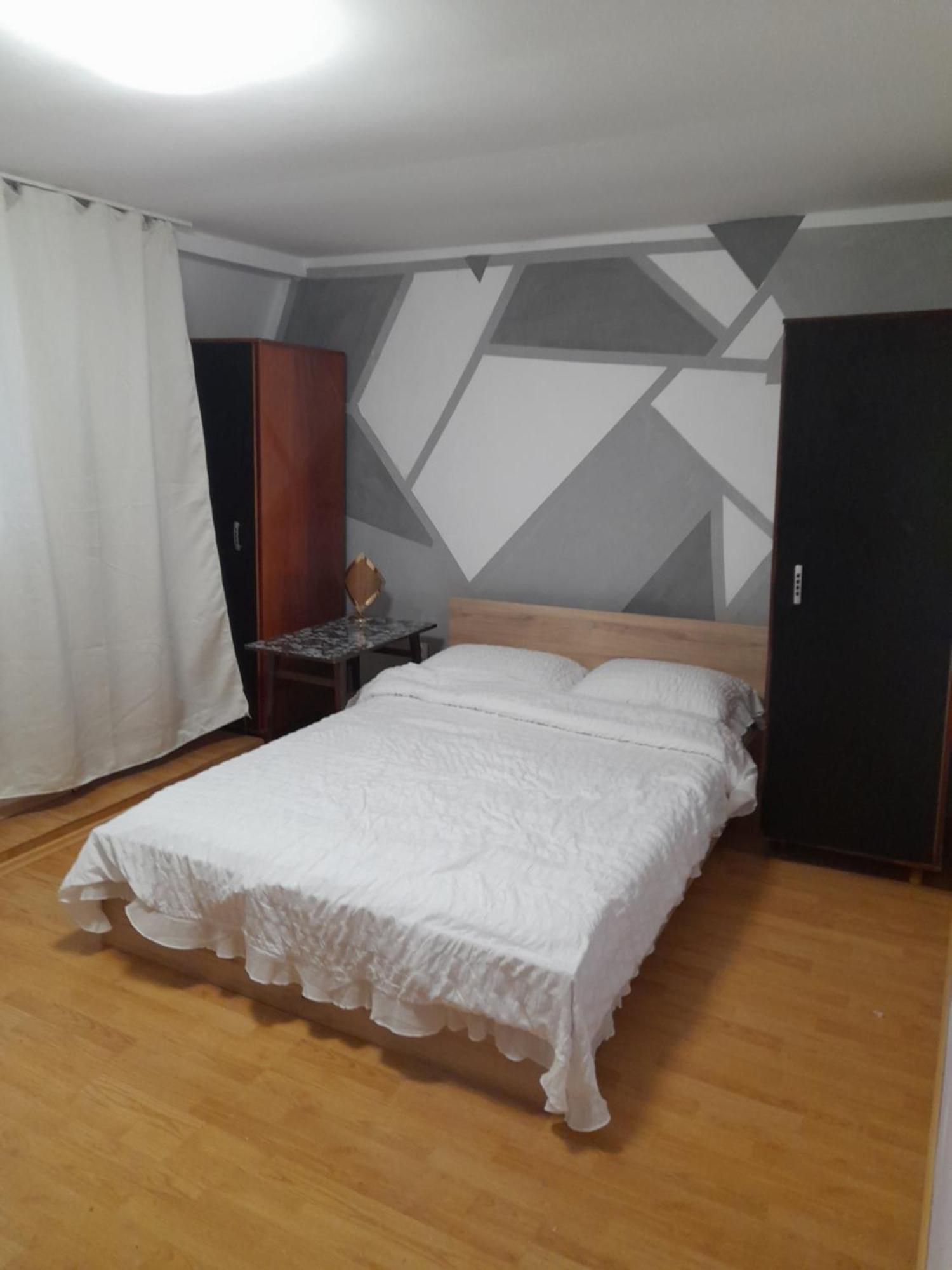 דירות קלוז'-נאפוקה Garsoniera Sic Zona Terapia Zona Linistita La Casa Cu Parcare מראה חיצוני תמונה