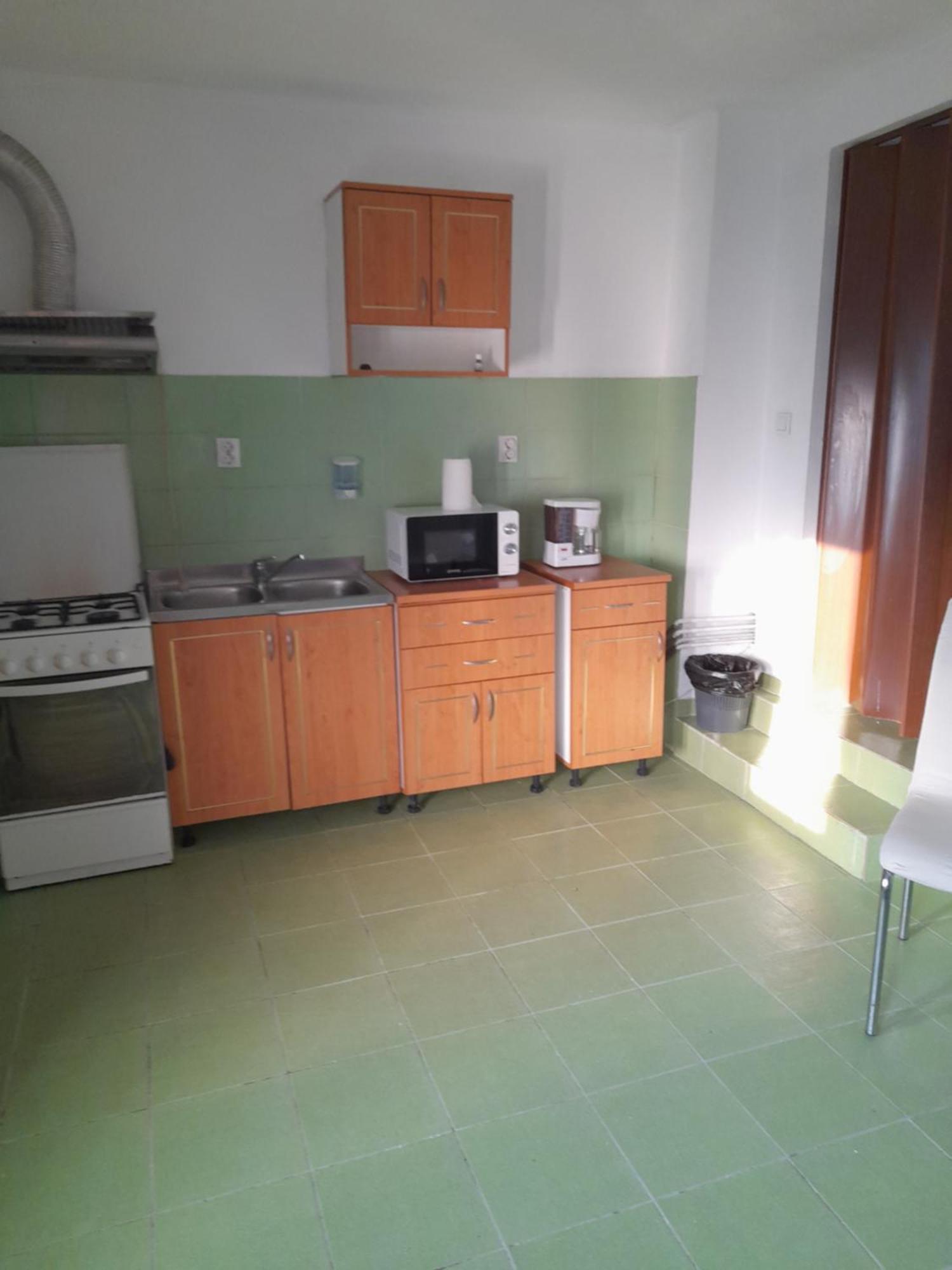 דירות קלוז'-נאפוקה Garsoniera Sic Zona Terapia Zona Linistita La Casa Cu Parcare מראה חיצוני תמונה